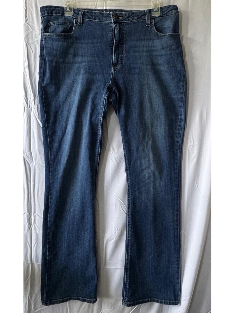 Lee Jeans Womens 20L Medium Wash Regular Fit Mid Rise Bootcut Stretch